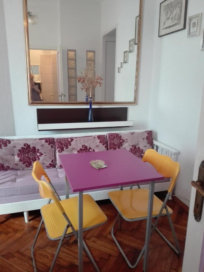 Cozy Downtown Apartment Belgrade Exterior photo